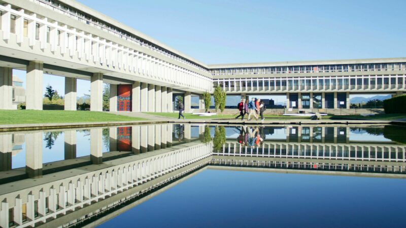 Arthur Erickson: Beauty Between the Lines