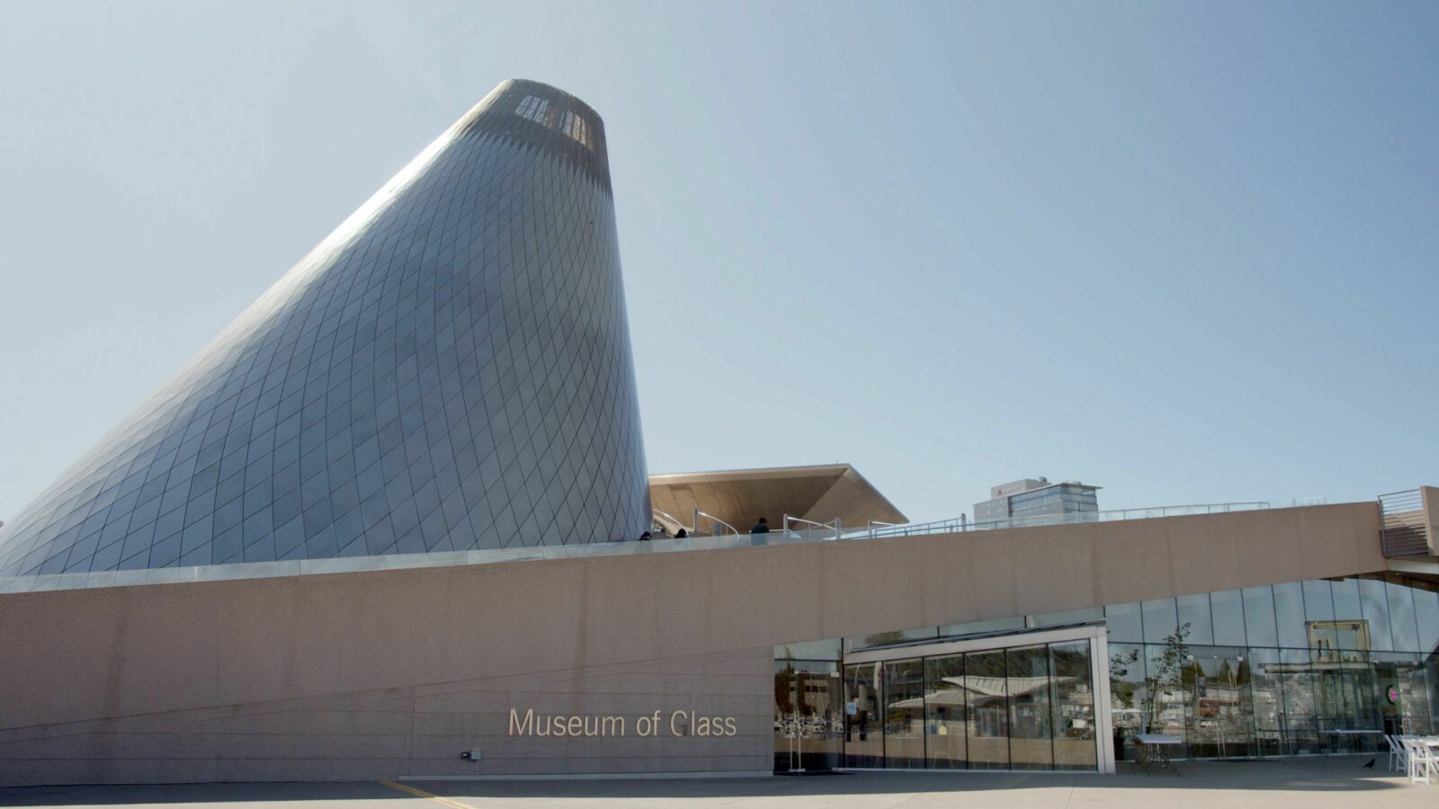 Arthur Erickson: Beauty Between the Lines