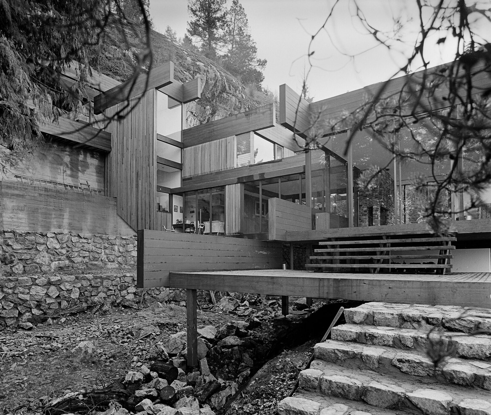 Arthur Erickson: Beauty Between the Lines