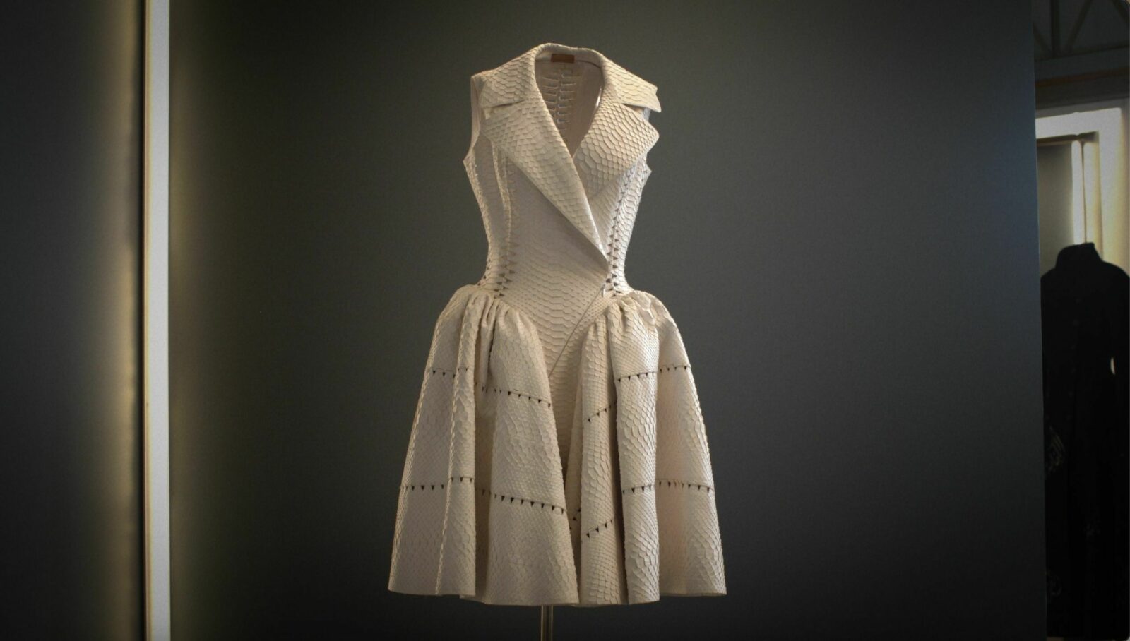 Azzedine Alaïa - Un couturier français